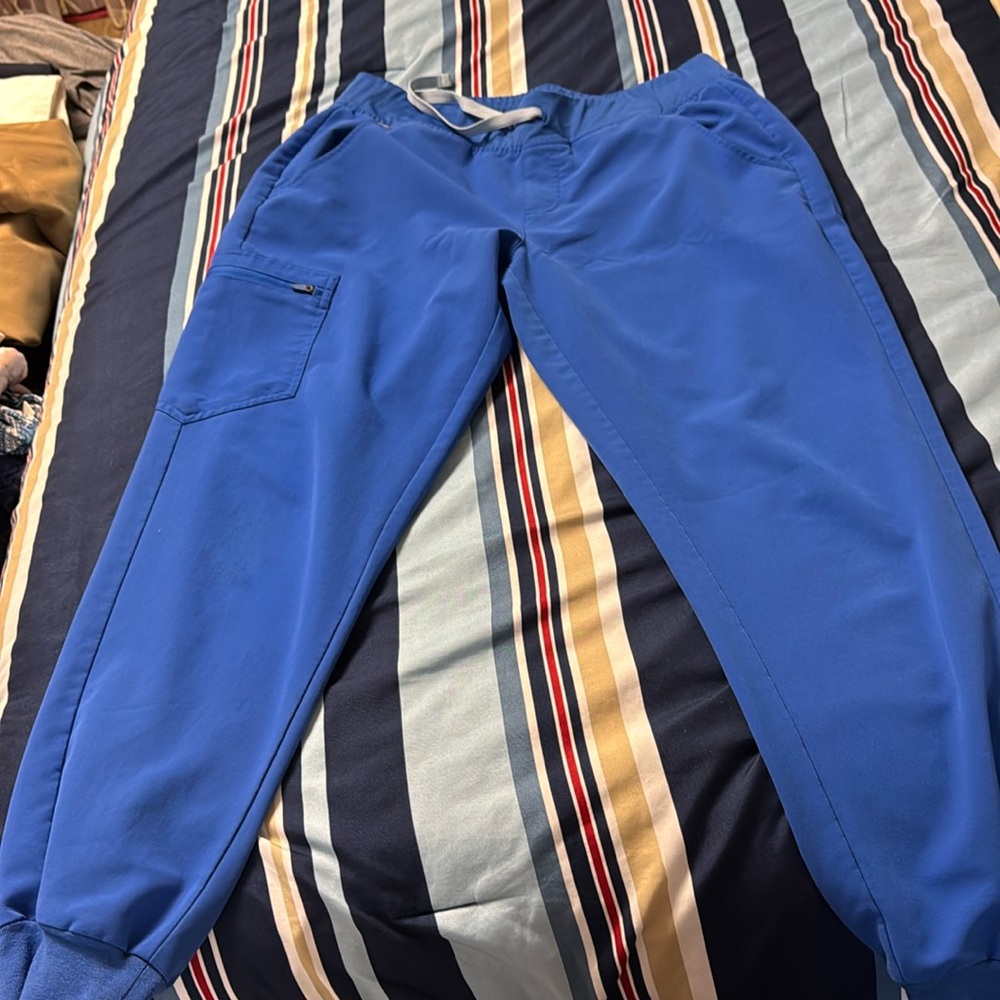Figs jogger for sale in good condition